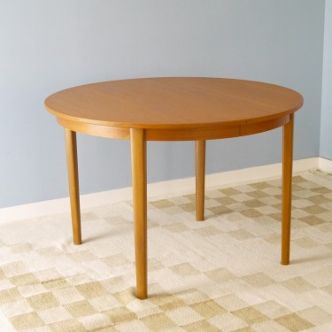 Table de repas scandinave ronde en teck