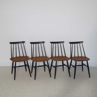 Serie de 4 chaises scandinaves Fanett Tapiovaara design