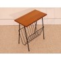 Petite table d'appoint porte revue