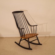 Rockingchair design scandinave Lena Larsson pour Nesto