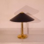 Lampe vintage à poser laiton et métal Suède 1970