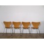 Serie de chaises 3107 par Arne Jacobsen