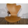 Serie de chaises 3107 par Arne Jacobsen