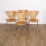 Serie de chaises 3107 design d' Arne Jacobsen