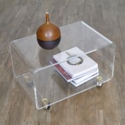 Table basse vintage en plexiglas design 1970