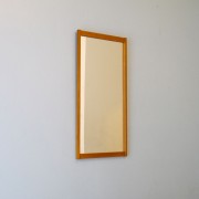 Miroir scandinave rectangulaire en teck 